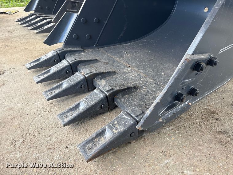 image for item EU0675 Smartcharm SCGB200-CAT320D-42GP excavator bucket