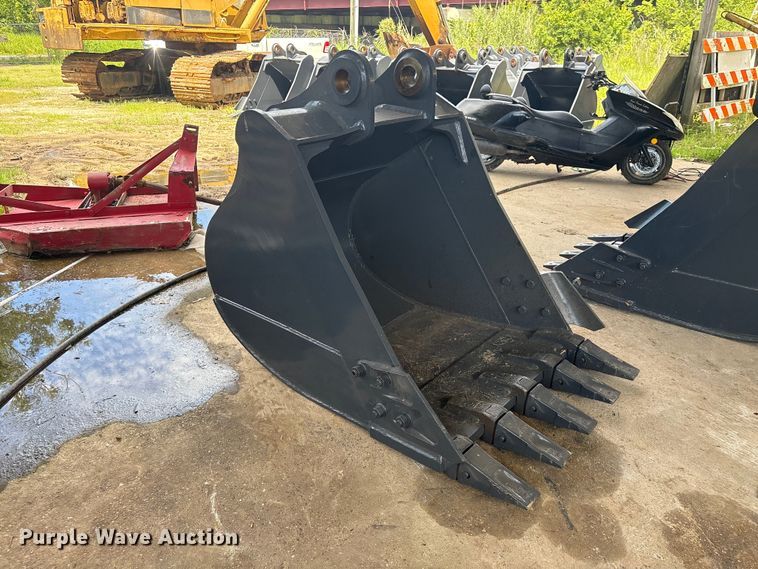 image for item EU0676 Smartcharm SCGB200-CAT320D-42GP excavator bucket