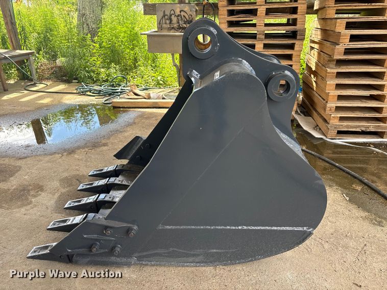 image for item EU0676 Smartcharm SCGB200-CAT320D-42GP excavator bucket