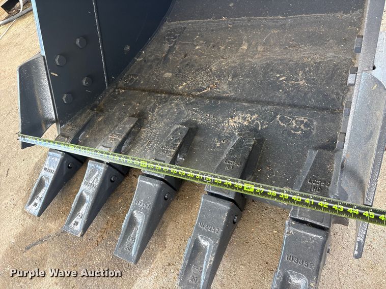 image for item EU0676 Smartcharm SCGB200-CAT320D-42GP excavator bucket