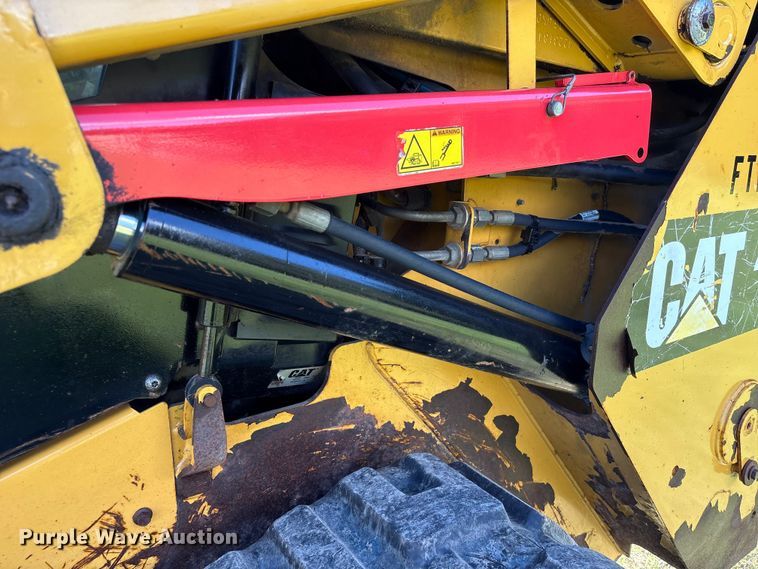 image for item EU0680 2018 Caterpillar 259D tracked skid steer loader