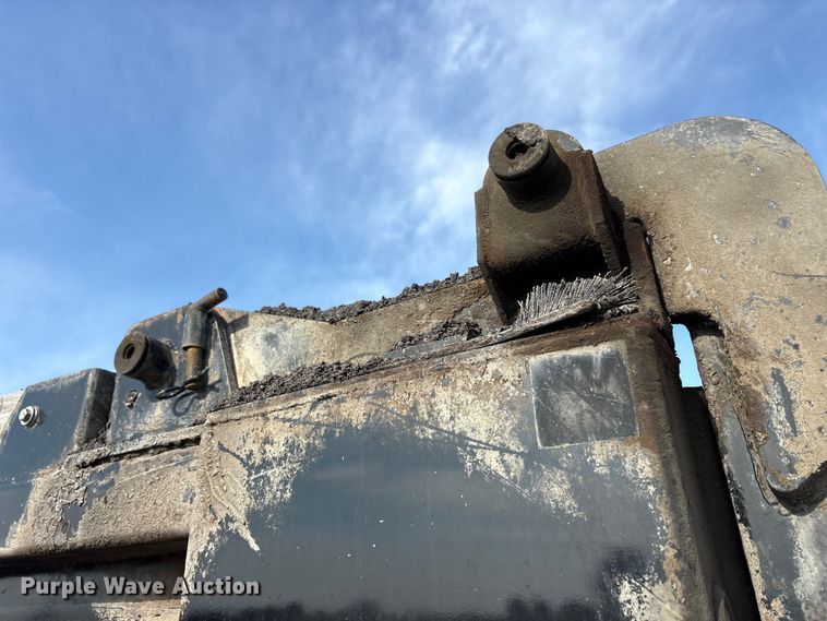 image for item EU5613 2023 Mack Granite dump truck