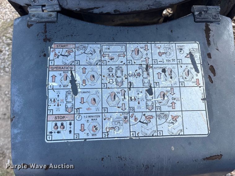 image for item EU5664 Bomag BMP8500 trench compactor
