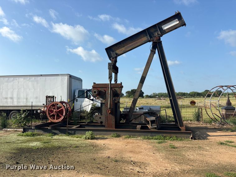 image for item EU5681 1985 American international 114-143-64 pump jack