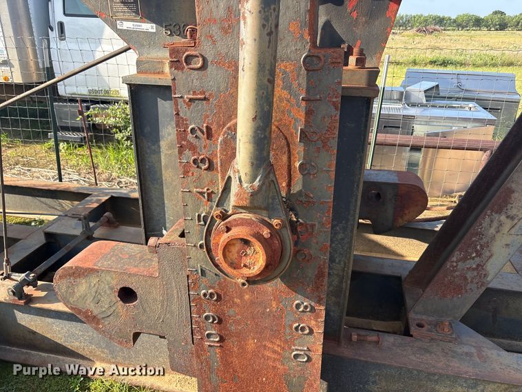 image for item EU5681 1985 American international 114-143-64 pump jack