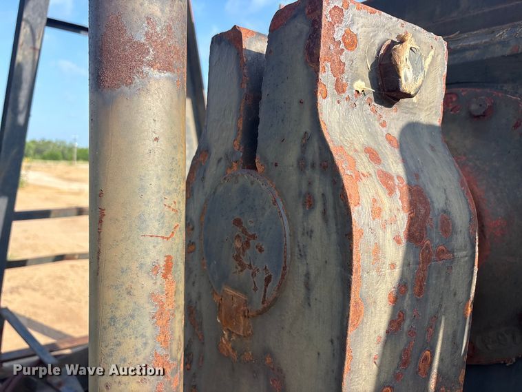 image for item EU5681 1985 American international 114-143-64 pump jack