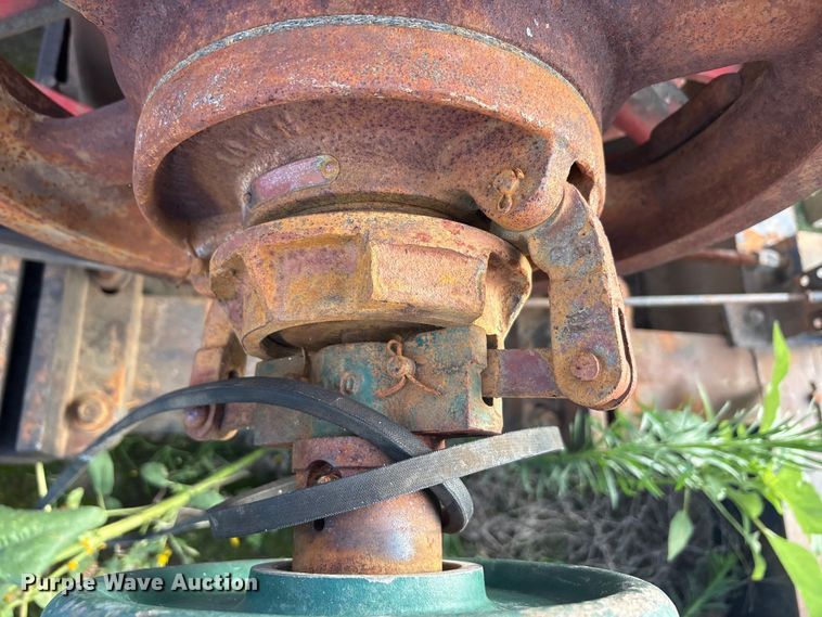 image for item EU5681 1985 American international 114-143-64 pump jack