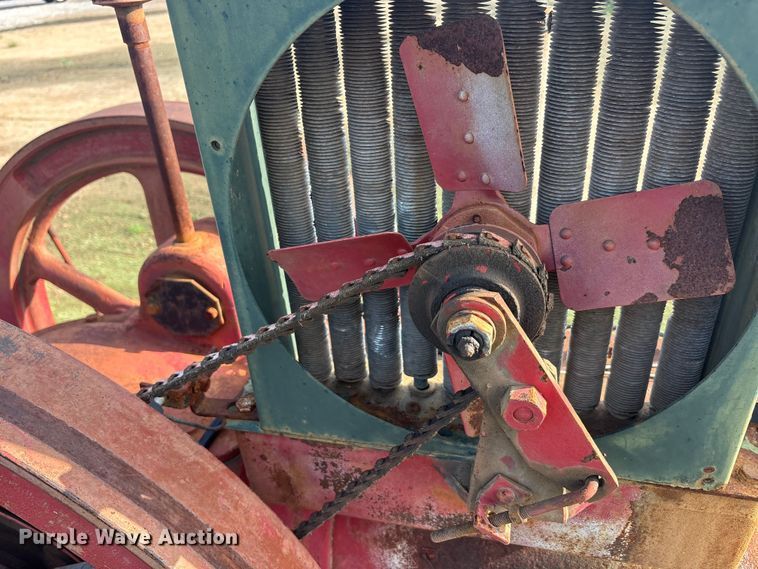 image for item EU5681 1985 American international 114-143-64 pump jack