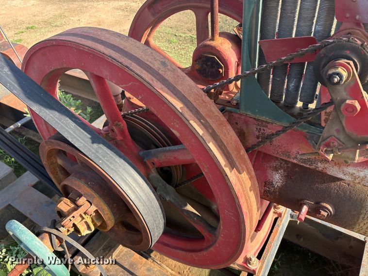 image for item EU5681 1985 American international 114-143-64 pump jack