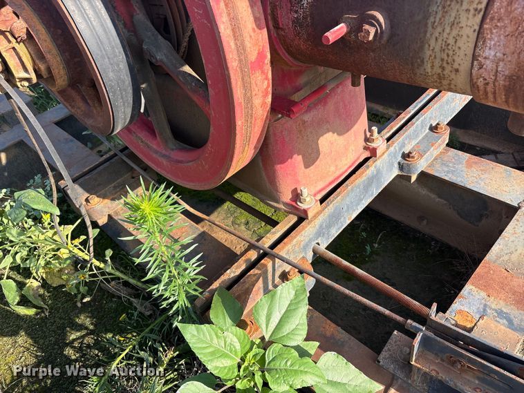image for item EU5681 1985 American international 114-143-64 pump jack