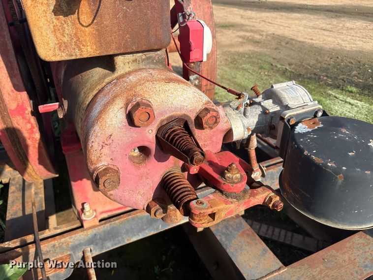image for item EU5681 1985 American international 114-143-64 pump jack