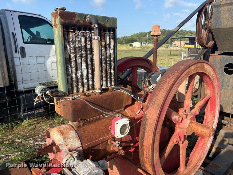 image for item EU5681 1985 American international 114-143-64 pump jack