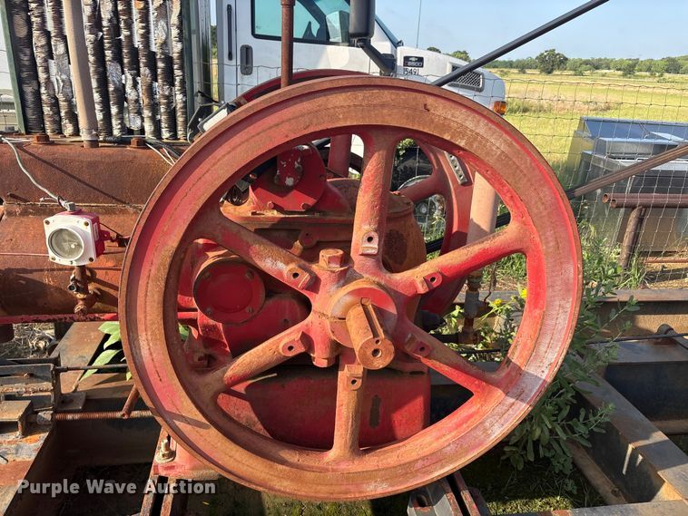 image for item EU5681 1985 American international 114-143-64 pump jack