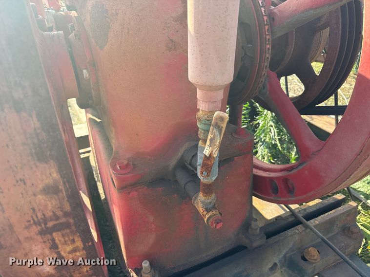 image for item EU5681 1985 American international 114-143-64 pump jack