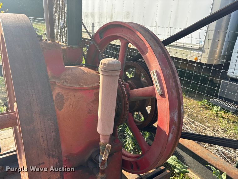 image for item EU5681 1985 American international 114-143-64 pump jack