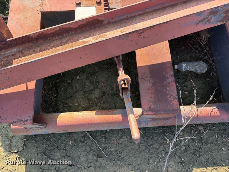 image for item EU5682 Lufkin industry C-114D143-64 pump jack