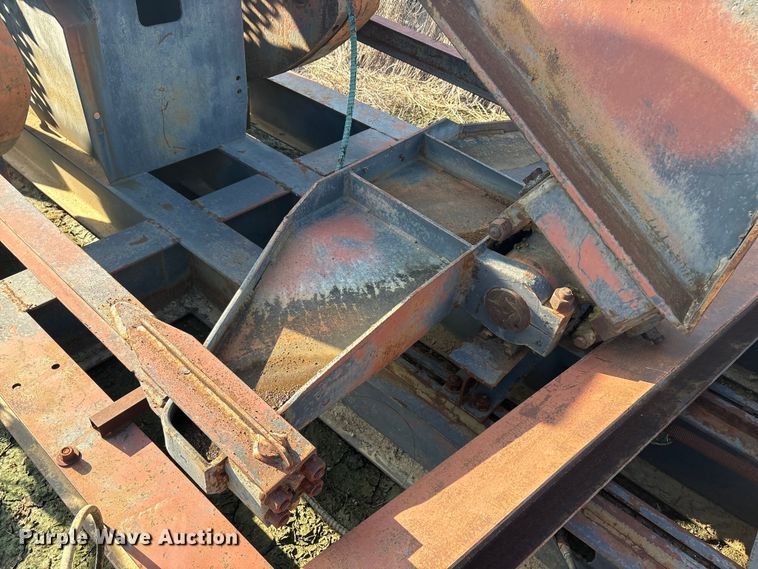 image for item EU5682 Lufkin industry C-114D143-64 pump jack