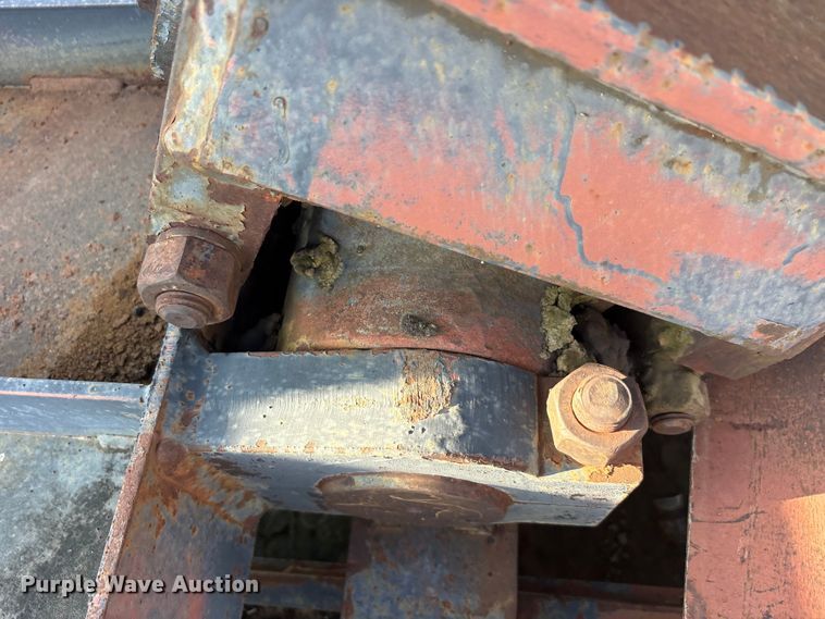 image for item EU5682 Lufkin industry C-114D143-64 pump jack