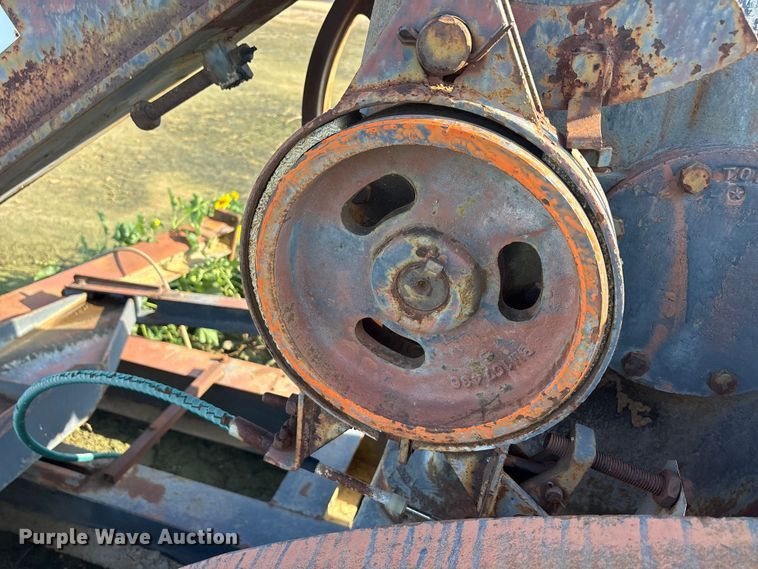 image for item EU5682 Lufkin industry C-114D143-64 pump jack