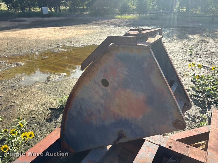 image for item EU5682 Lufkin industry C-114D143-64 pump jack