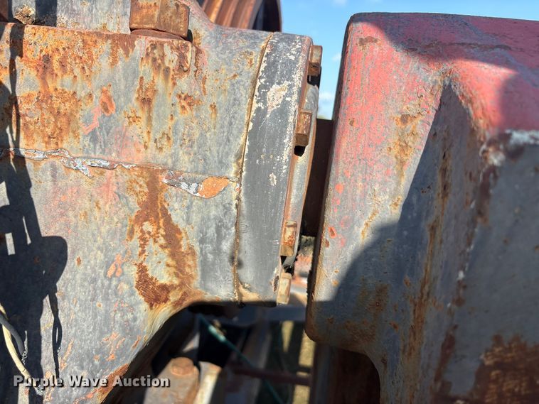 image for item EU5682 Lufkin industry C-114D143-64 pump jack