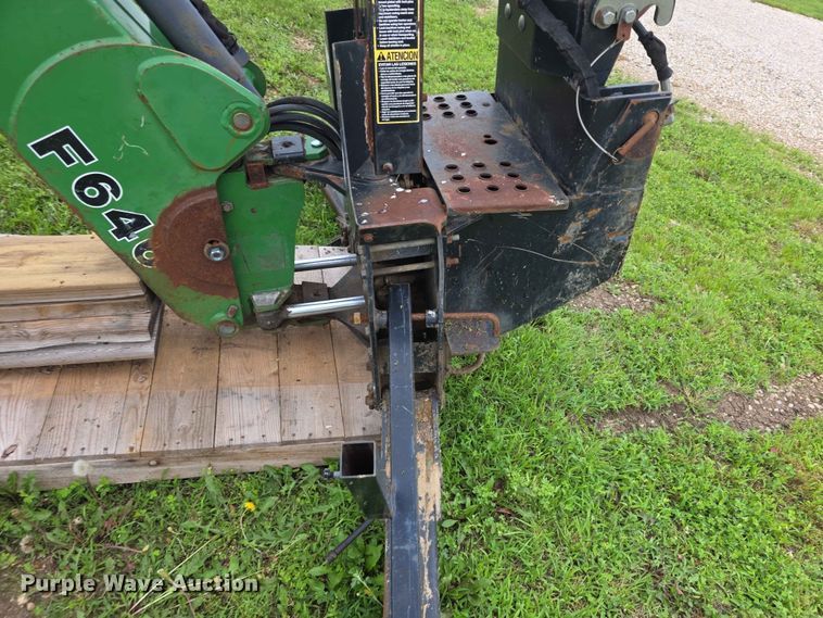 image for item EV2235 John Deere F646  backhoe attachment