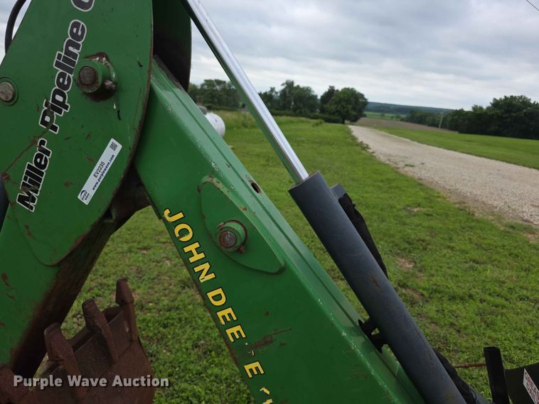 image for item EV2235 John Deere F646  backhoe attachment