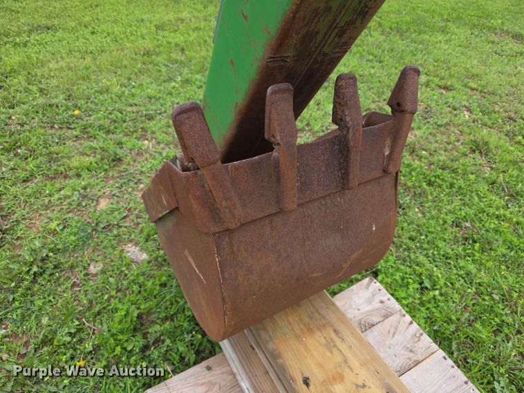 image for item EV2235 John Deere F646  backhoe attachment