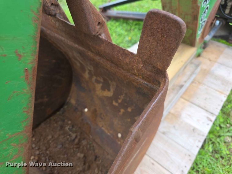 image for item EV2235 John Deere F646  backhoe attachment