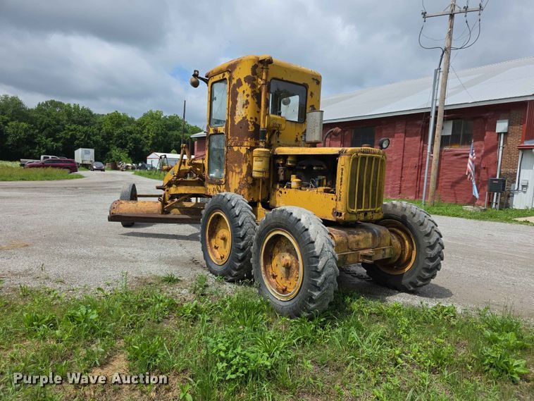 image for item EV2236 Caterpillar 212 motor grader