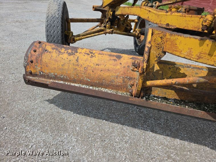 image for item EV2236 Caterpillar 212 motor grader