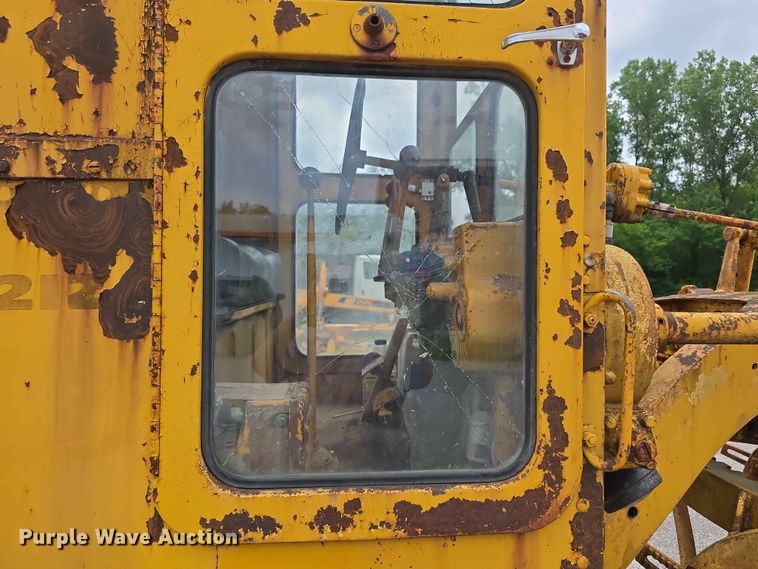 image for item EV2236 Caterpillar 212 motor grader