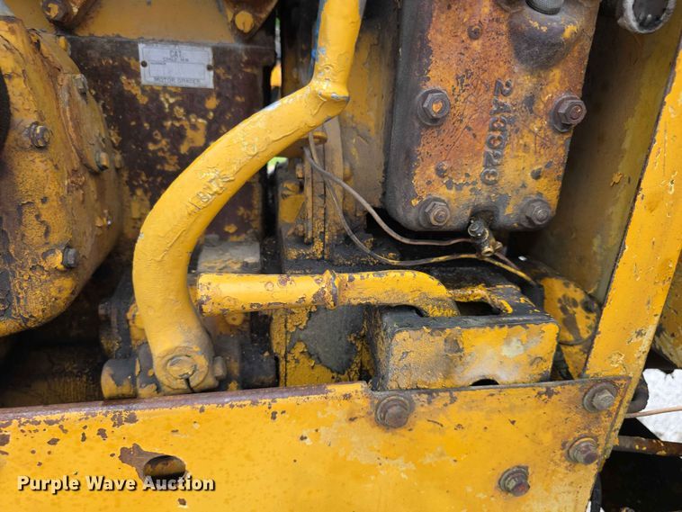 image for item EV2236 Caterpillar 212 motor grader