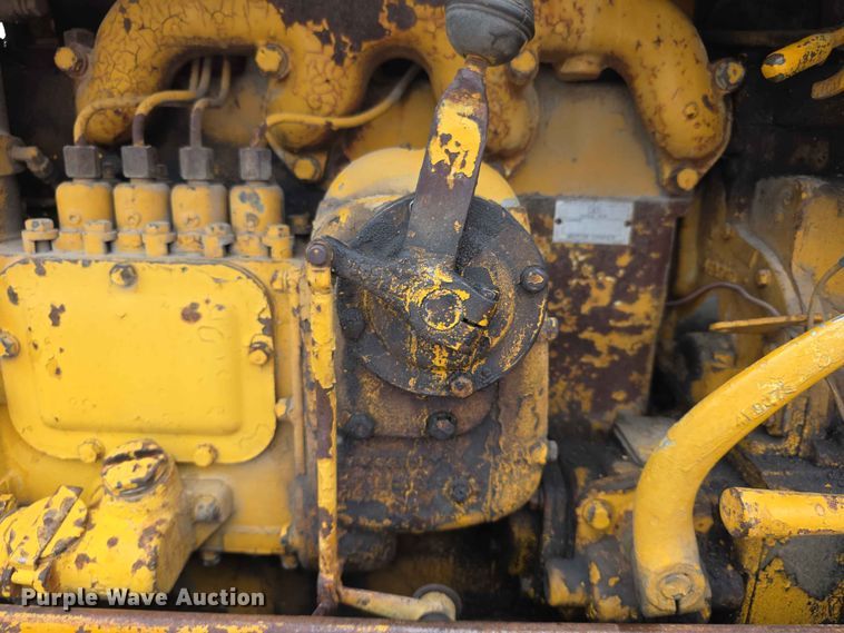 image for item EV2236 Caterpillar 212 motor grader