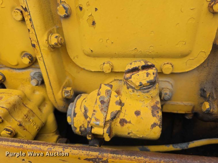 image for item EV2236 Caterpillar 212 motor grader