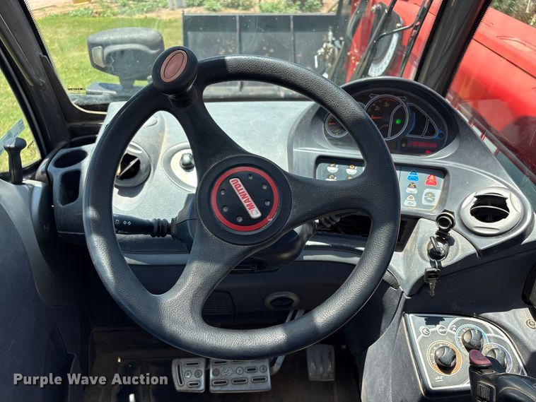 image for item EW0013 2018 Manitou MLT960 ST4 S2 telehandler