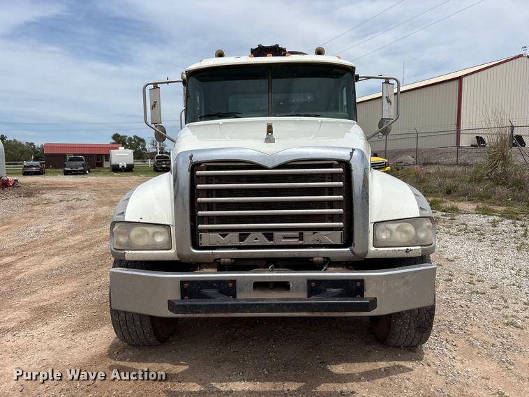 image for item EW0014 2012 Mack Granite tank truck