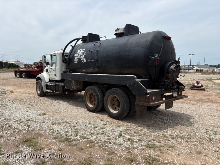 image for item EW0014 2012 Mack Granite tank truck