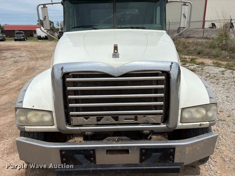 image for item EW0014 2012 Mack Granite tank truck