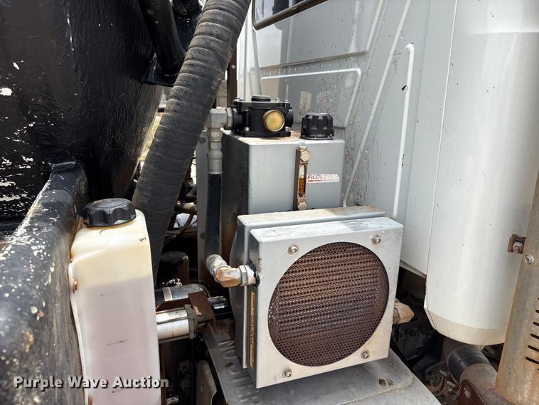 image for item EW0014 2012 Mack Granite tank truck