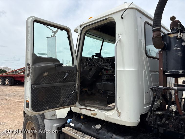image for item EW0014 2012 Mack Granite tank truck