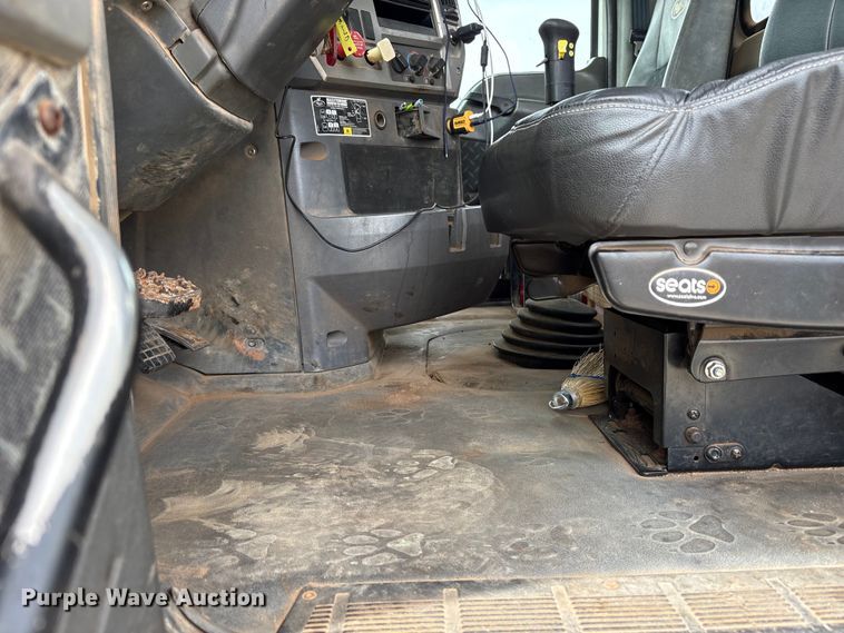 image for item EW0014 2012 Mack Granite tank truck