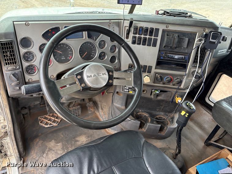 image for item EW0014 2012 Mack Granite tank truck