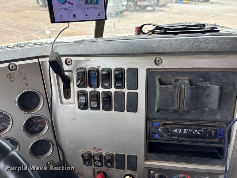 image for item EW0014 2012 Mack Granite tank truck