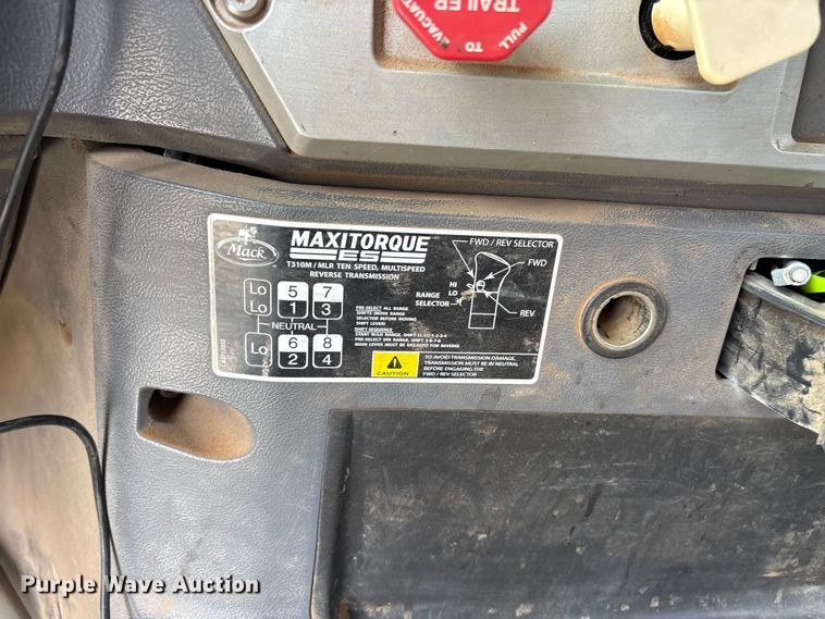 image for item EW0014 2012 Mack Granite tank truck