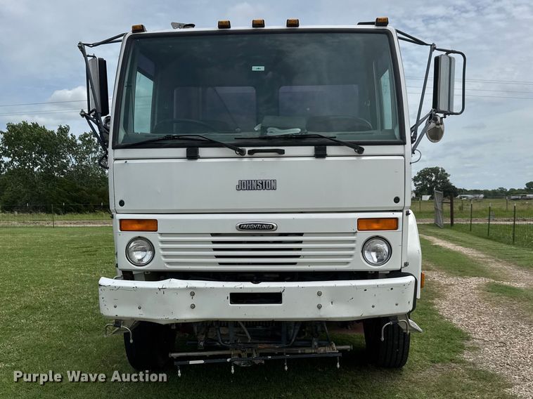 image for item EW0020 2000 Freightliner FC70 street sweeper truck
