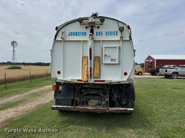 image for item EW0020 2000 Freightliner FC70 street sweeper truck