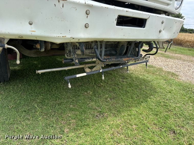 image for item EW0020 2000 Freightliner FC70 street sweeper truck