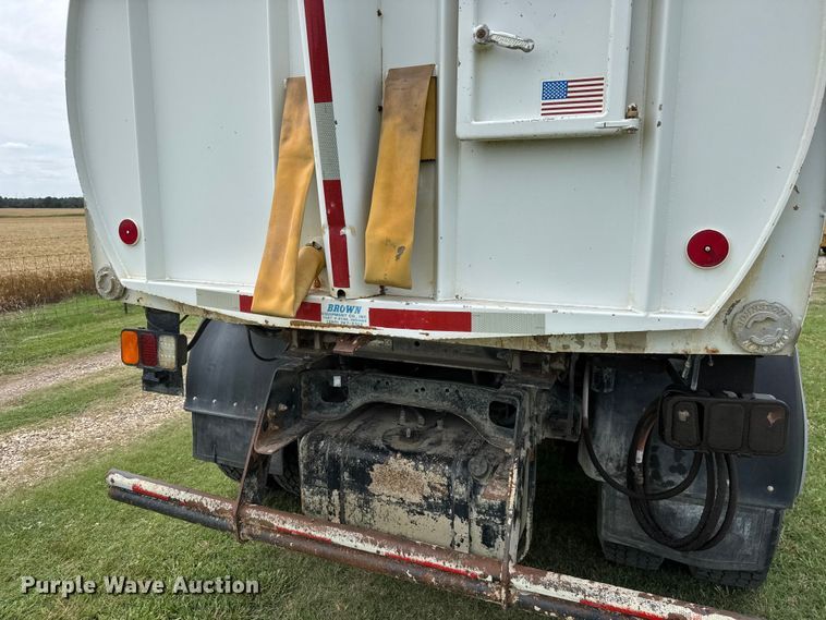 image for item EW0020 2000 Freightliner FC70 street sweeper truck