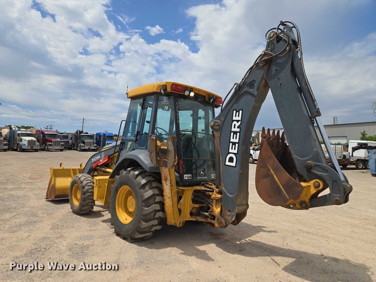 image for item EW0162 2014 John Deere 310SK backhoe